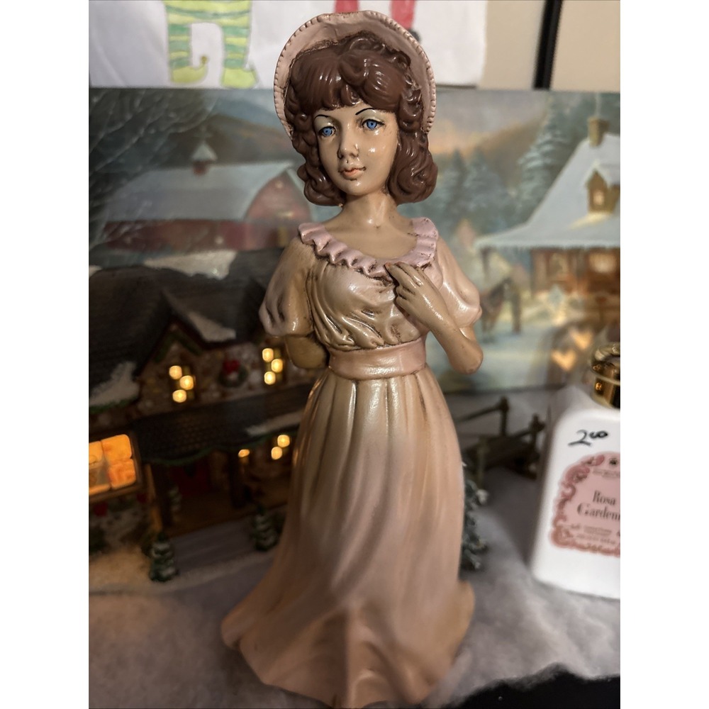 Vintage Hand Painted Ceramic Figure Figurine Woman Old English Holland Mold